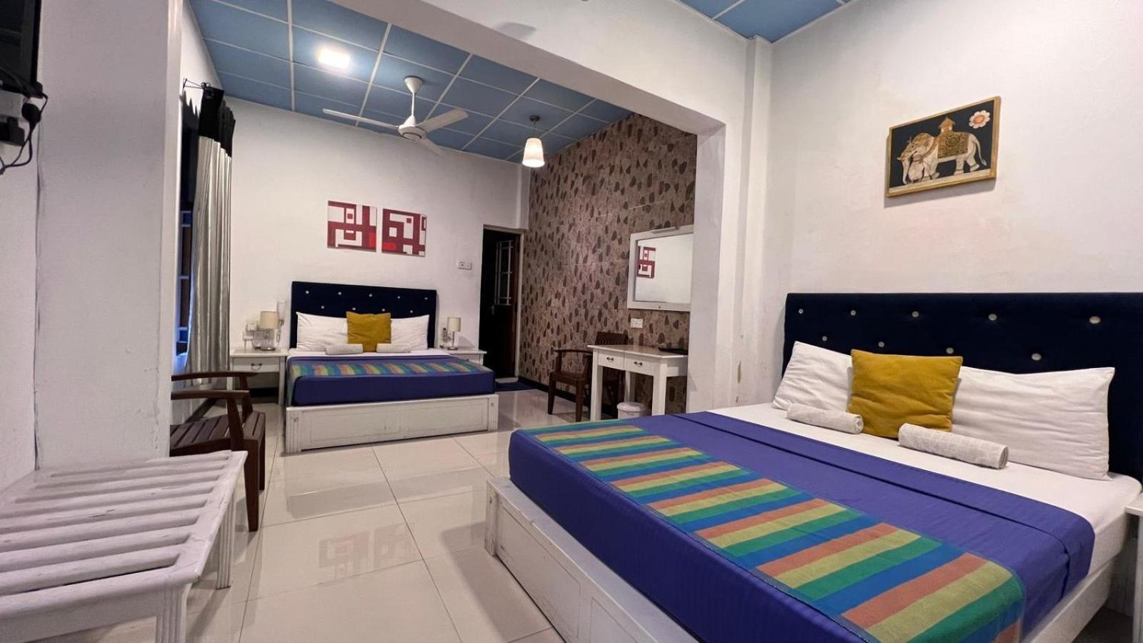 Villa 92 City Stay Канди Экстерьер фото